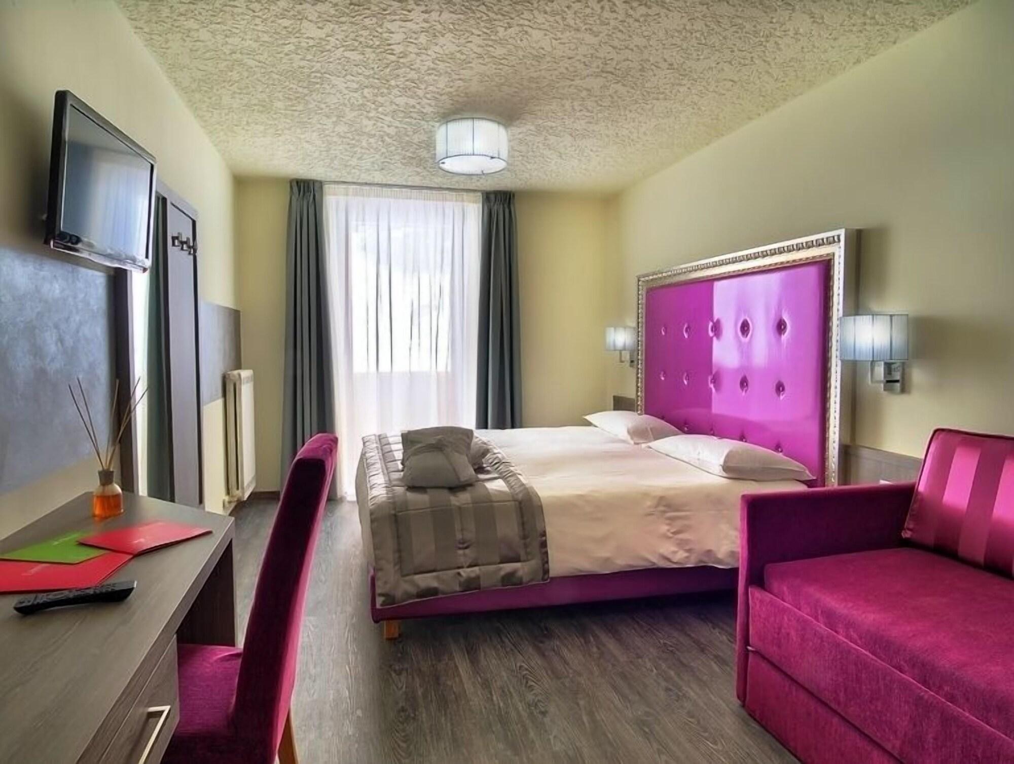 Luna Wellness Hotel Folgarida Esterno foto