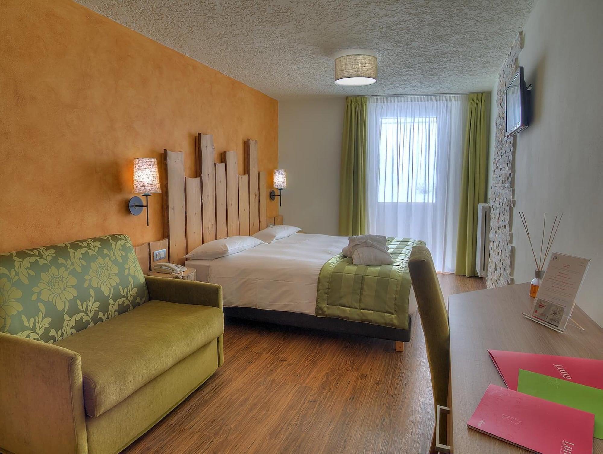 Luna Wellness Hotel Folgarida Esterno foto