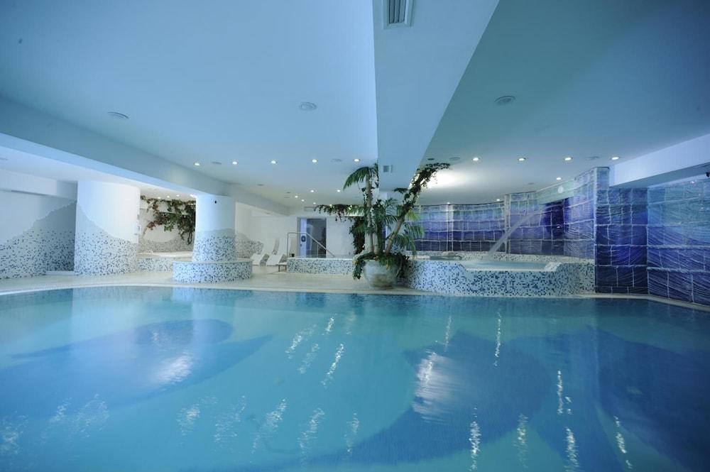Luna Wellness Hotel Folgarida Esterno foto