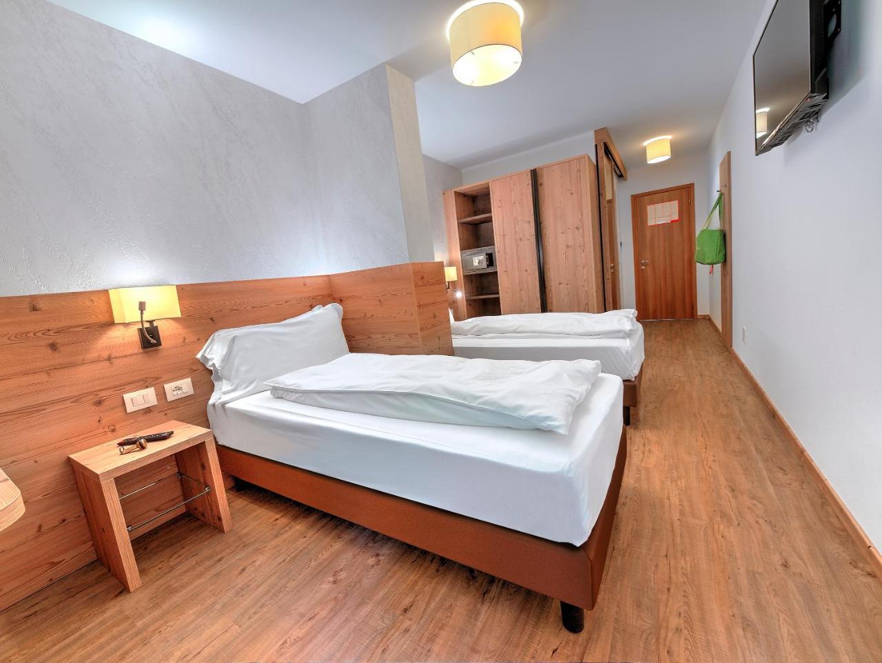 Luna Wellness Hotel Folgarida Esterno foto